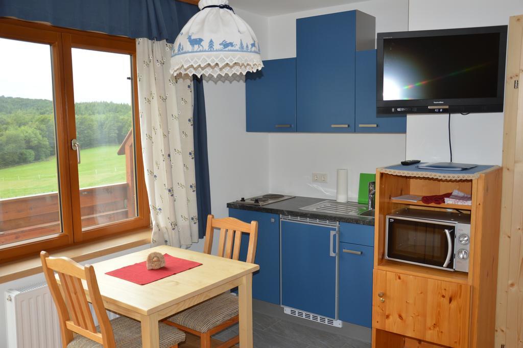Biobauernhof Wolf-Hof Apartamento Pressbaum Quarto foto